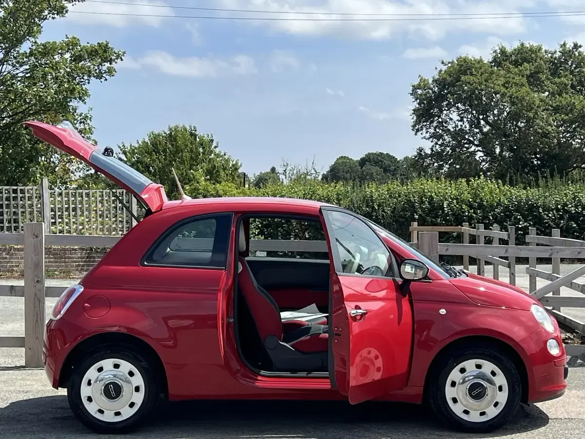 Used Fiat 500 69 HP (50 kW) 2014 Red Hatchback