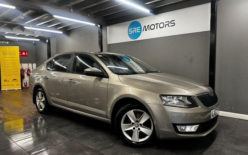 Used 2015 Skoda Octavia SE Hatchback | £4,295 (Fair price) - Image 1/4