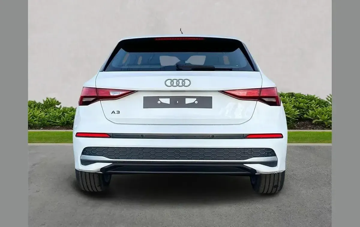 New Audi A3 e-tron Sport 200 HP (147 kW) 2026 White Hatchback