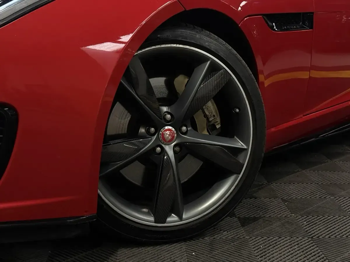 Used Jaguar F-Type R-Dynamic 300 HP (220 kW) 2018 Red Coupe