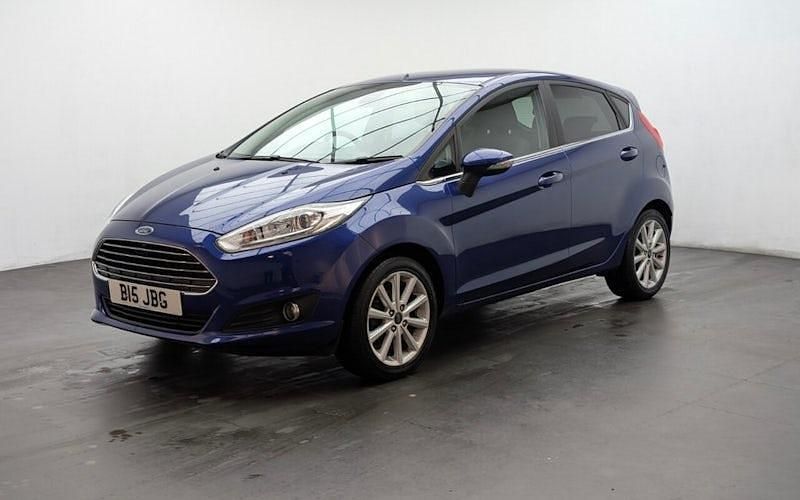 Used Ford Fiesta Titanium 105 HP (77 kW) 2015 Blue Hatchback