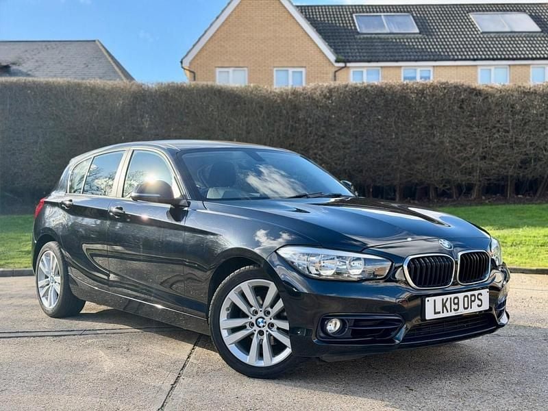 Used BMW 118 Sport Line 2019 Black Hatchback