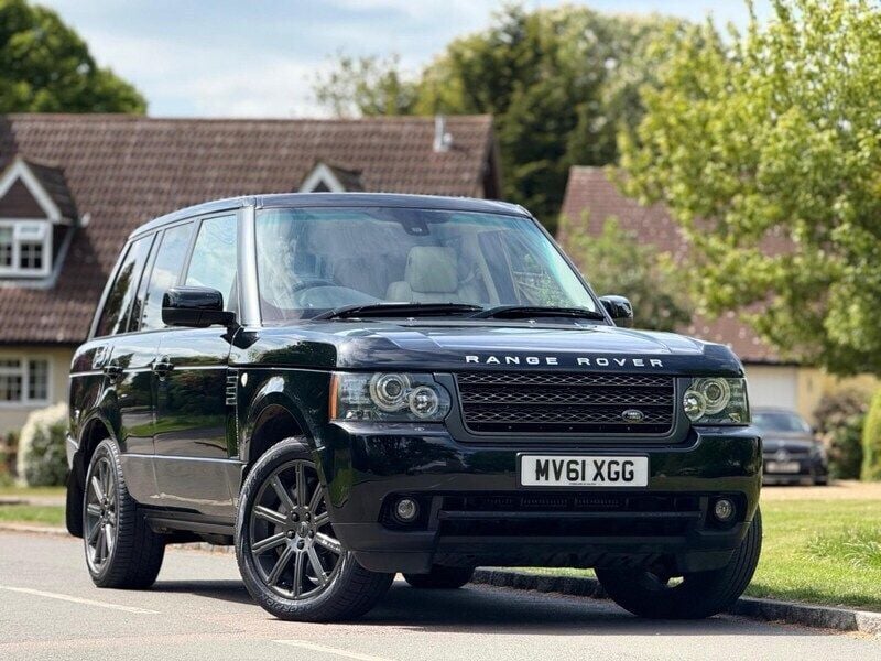 Black Used 2011 Land Rover Range Rover Vogue SE SUV | £9,450 (Fair price) - Image 1/4