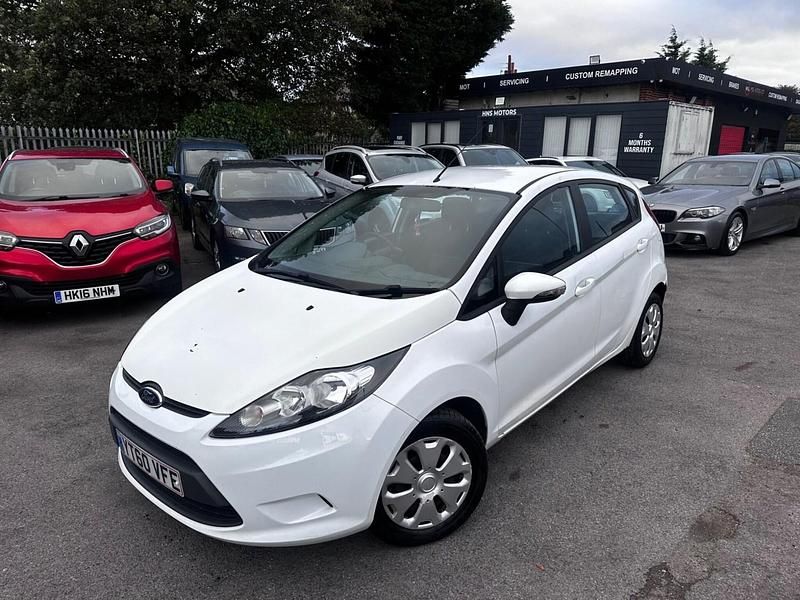 White Used 2010 Ford Fiesta Hatchback | £750 (Good price) - Image 1/4