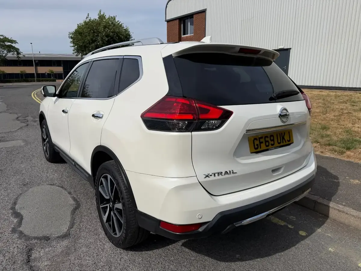 Used Nissan X-Trail Tekna 150 HP (110 kW) 2019 White SUV