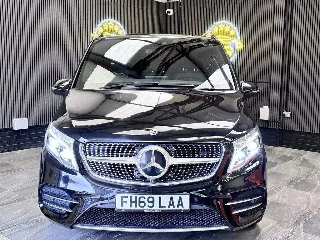 Used Mercedes V220 AMG line 163 HP (119 kW) 2020 Black MPV