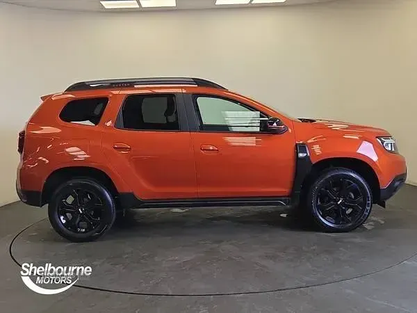 Used Dacia Duster Extreme 90 HP (66 kW) 2023 Orange SUV