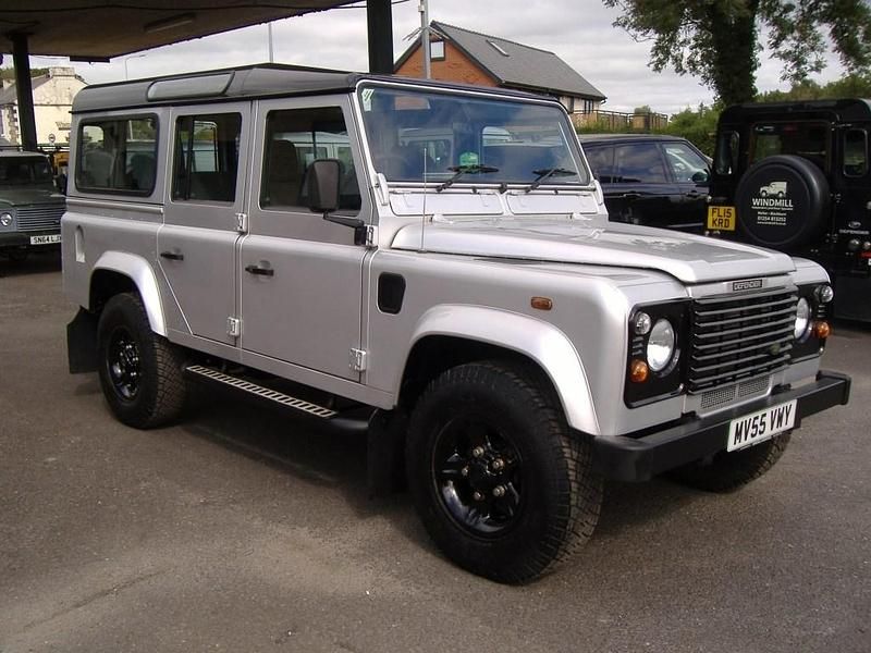 Silver Used 2005 Land Rover Defender S SUV | £22,995 (Expensive) - Image 1/4
