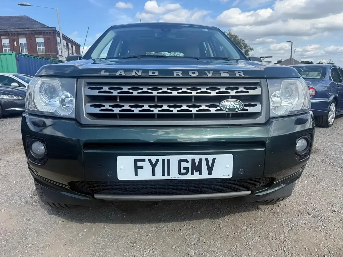 Used Land Rover Freelander 2 HSE 150 HP (110 kW) 2011 Green SUV
