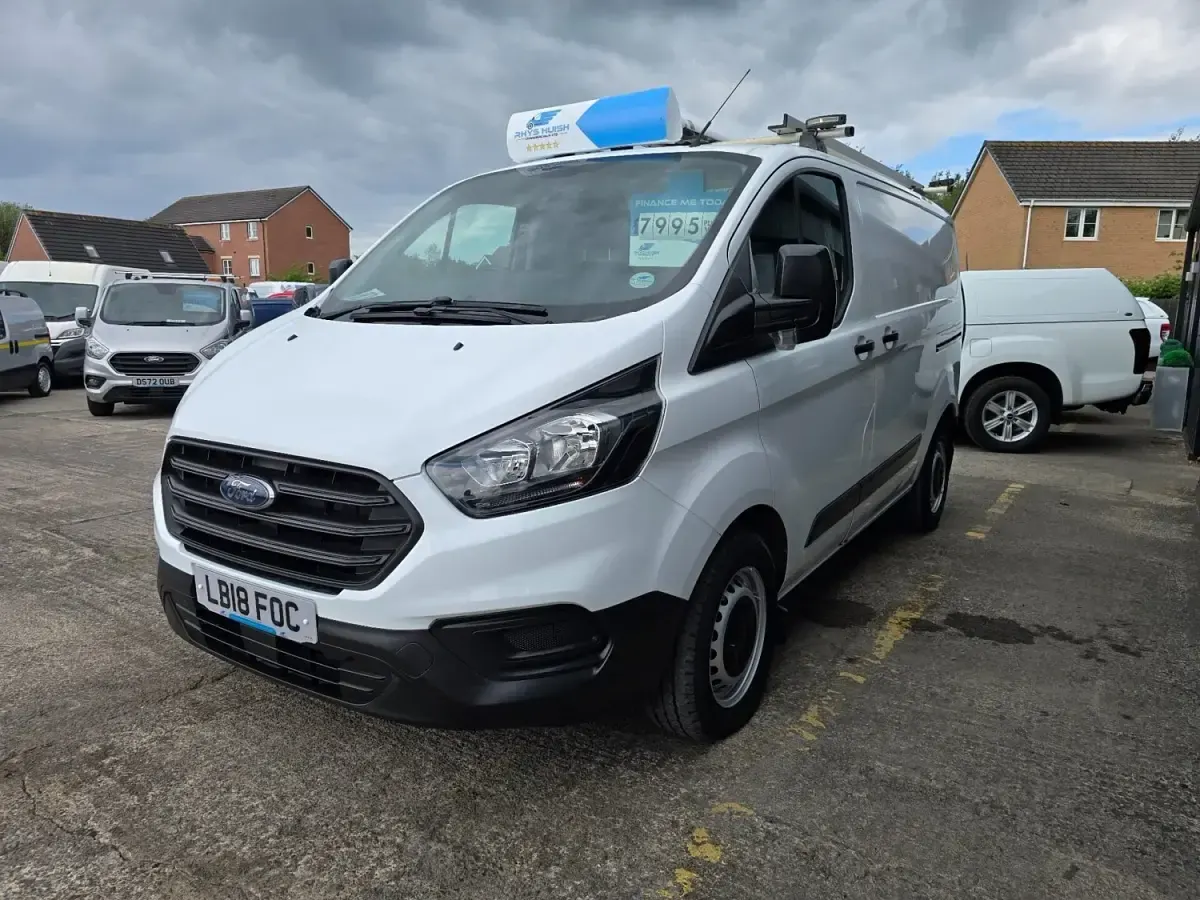 Begagnad Ford Transit Custom 105 HK (77 kW) 2018 Vit Van