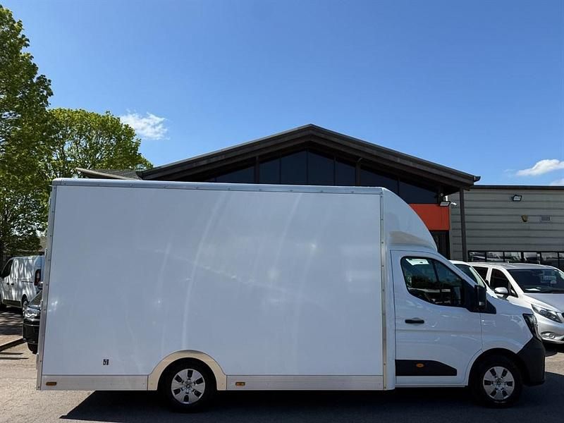 Novo Renault Master 2026 Branco Monovolume
