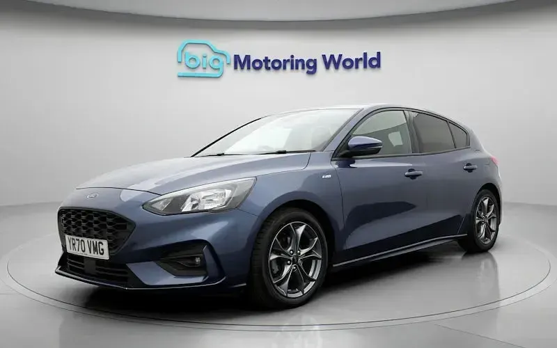 Used Ford Focus ST-Line 125 HP (91 kW) 2020 Blue Hatchback