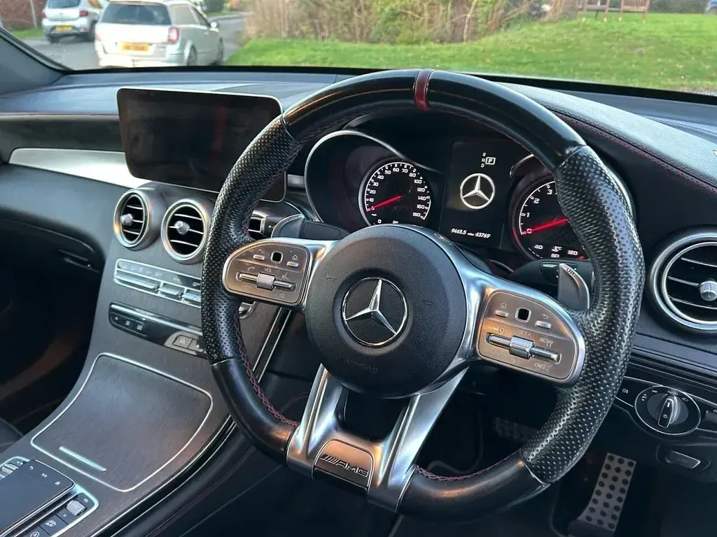 Usado Mercedes GLC43 AMG AMG 390 HP (286 kW) 2020 Branco Coupé