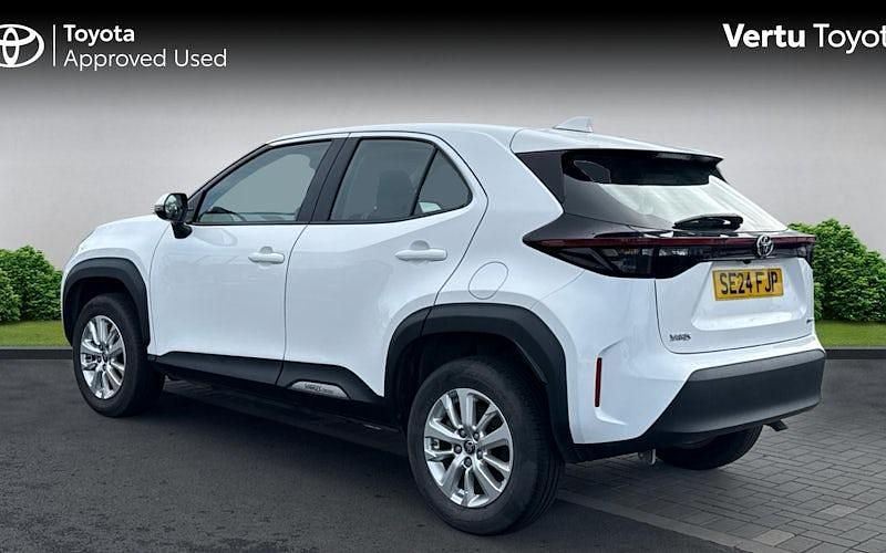 Used Toyota Yaris Hybrid 116 HP (85 kW) 2026 Estate