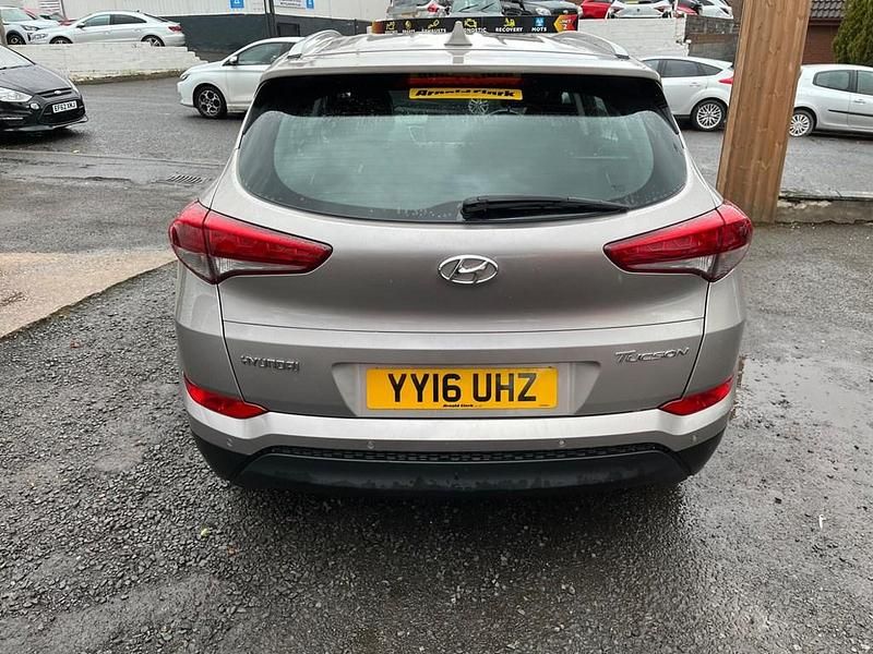 Used Hyundai Tucson SE 2016 White SUV