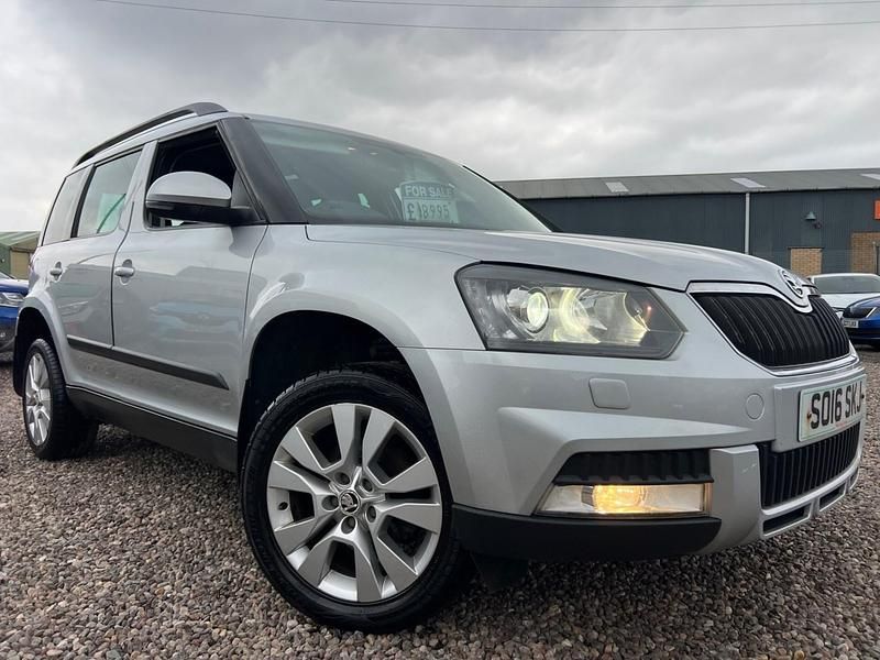 Used Skoda Yeti SE L 110 HP (80 kW) 2016 Silver SUV