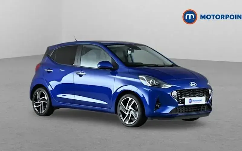 Used Hyundai i10 Premium 67 HP (49 kW) 2023 Hatchback