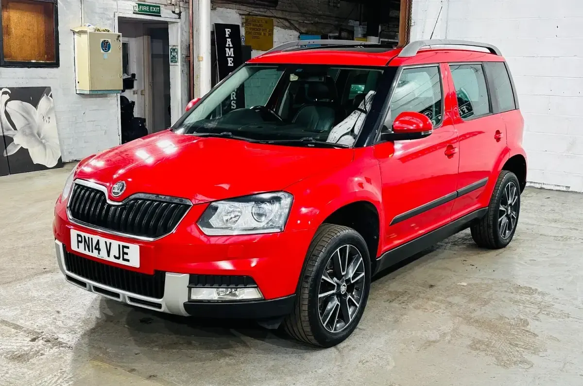 Used Skoda Yeti Elegance 170 HP (125 kW) 2014 Red SUV