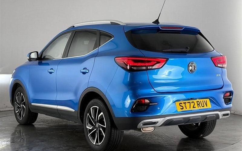 Used MG ZS Exclusive 106 HP (77 kW) 2023 Blue SUV