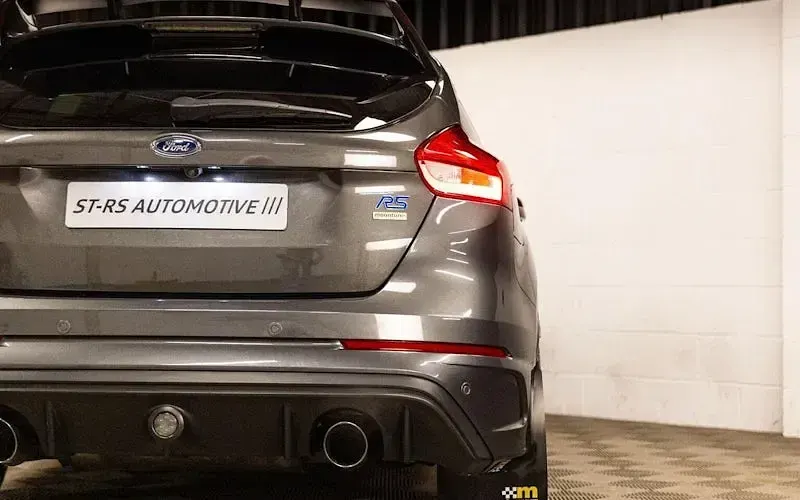 Used Ford Focus RS 350 HP (257 kW) 2017 Grey Hatchback