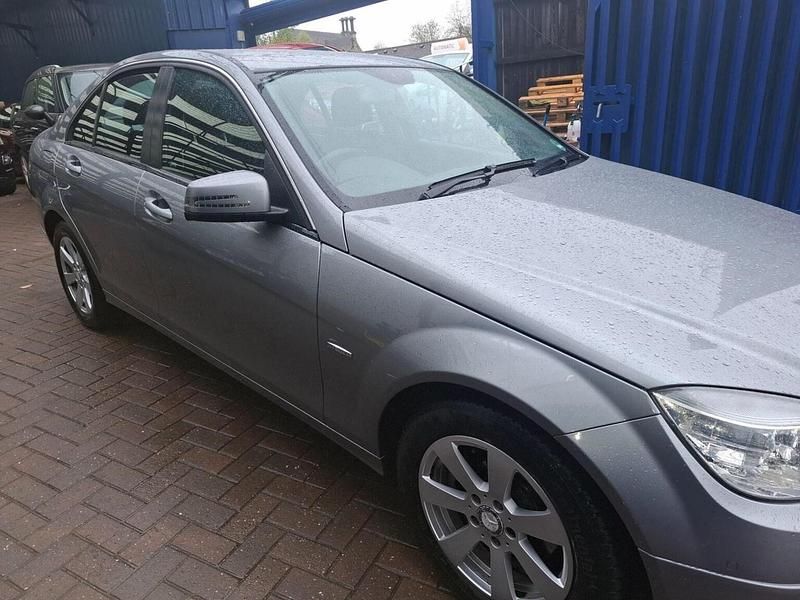 Used Mercedes C180 SE 156 HP (114 kW) 2011 Silver Sedan