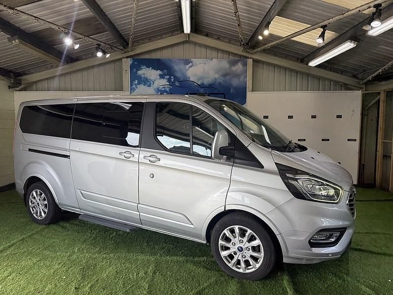 Used Ford Tourneo Titanium 130 HP (95 kW) 2020 Silver MPV