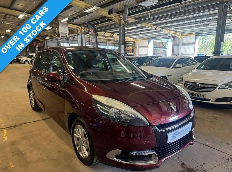 Red Used 2012 Renault Scénic III Dynamique MPV | £3,490 (Fair price) - Image 1/4