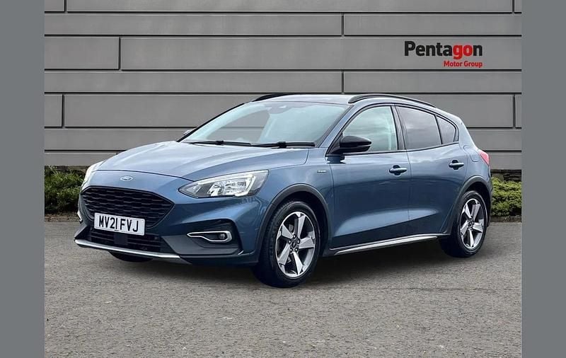 Used Ford Focus Active 123 HP (90 kW) 2021 Blue Hatchback