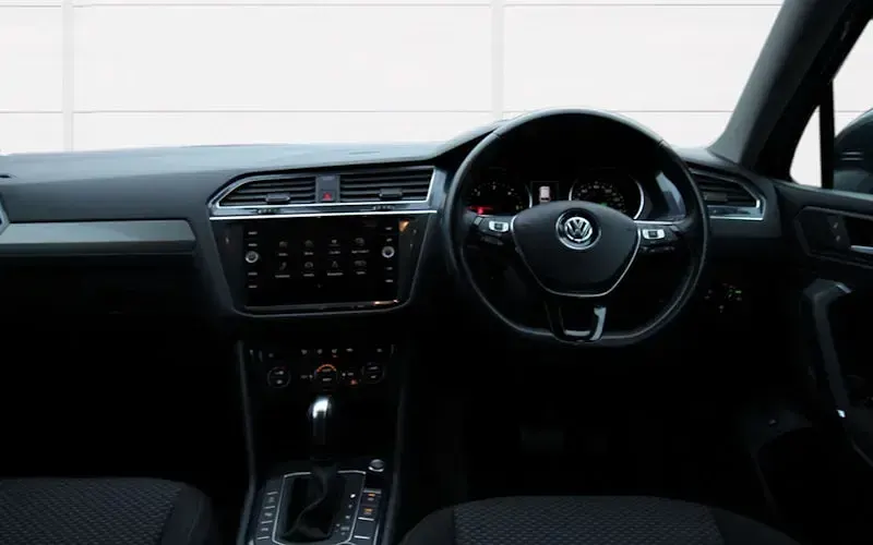 Usado VW Tiguan Allspace Match 150 HP (110 kW) 2021 Cinzento SUV