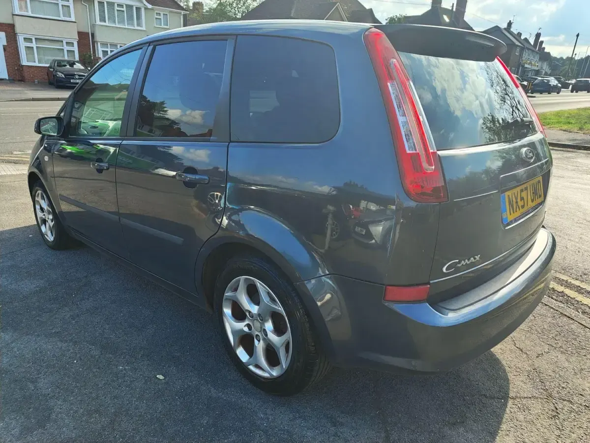 Begagnad Ford C-MAX Zetec 2007 Grå Minibuss
