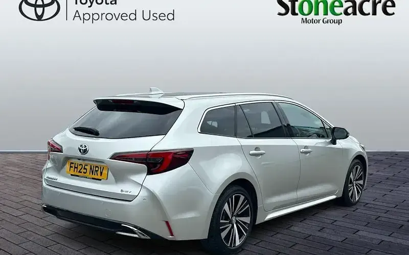 Used Toyota Corolla Design 140 HP (102 kW) 2026 Estate