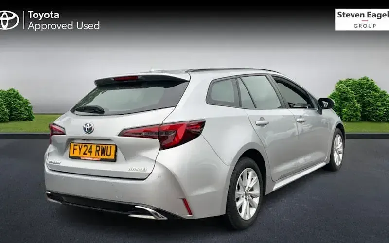 Used Toyota Corolla 140 HP (102 kW) 2026 Estate