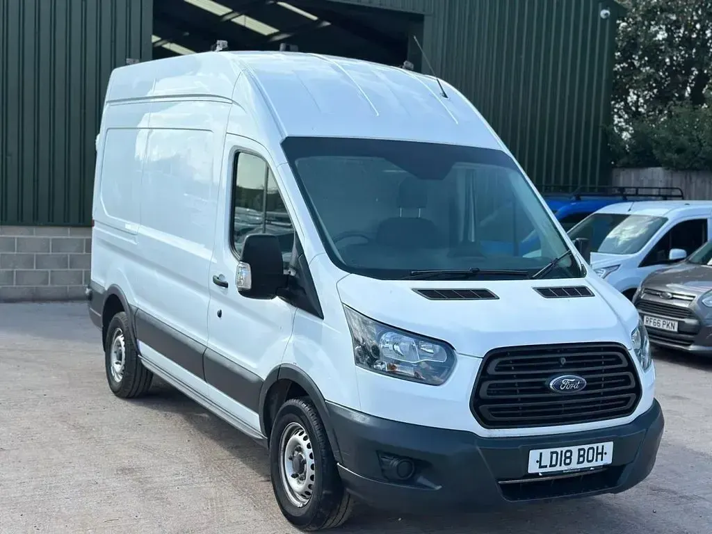 Used Ford Transit 130 HP (95 kW) 2018 White Van