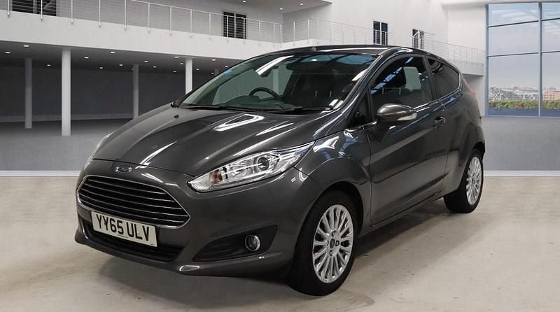 Grey Used 2015 Ford Fiesta Zetec Hatchback | £5,995 (Good price) - Image 1/4