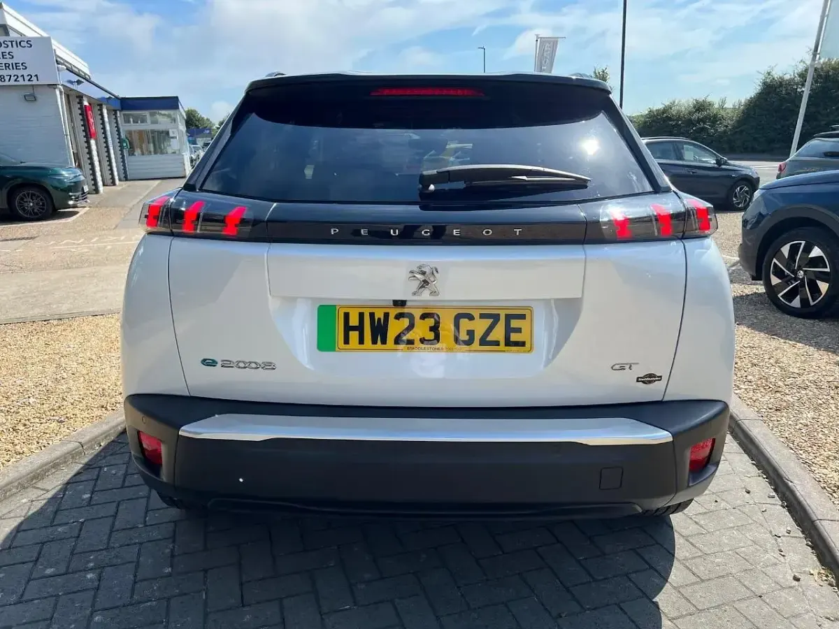 Used Peugeot e-2008 GT 98 kW (134 HP) 2023 White SUV