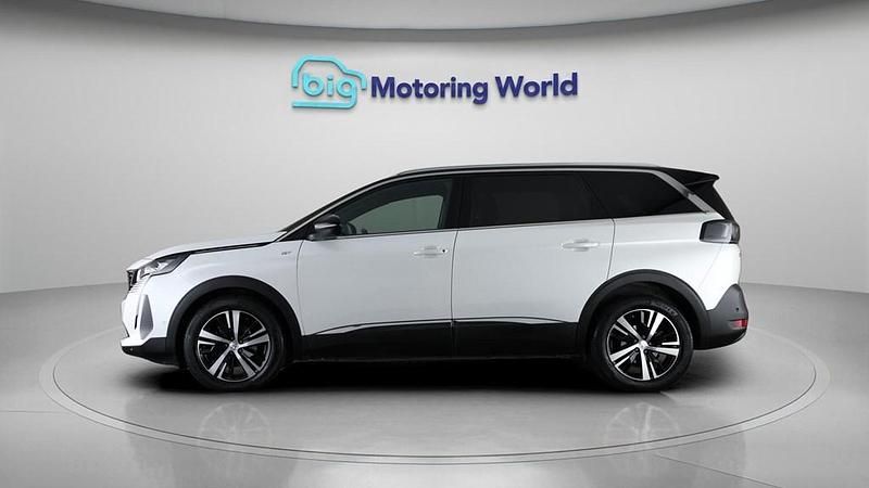 Used Peugeot 5008 GT 180 HP (132 kW) 2023 White SUV
