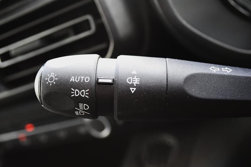 Used Citroën Berlingo 100 HP (73 kW) 2025 White MPV