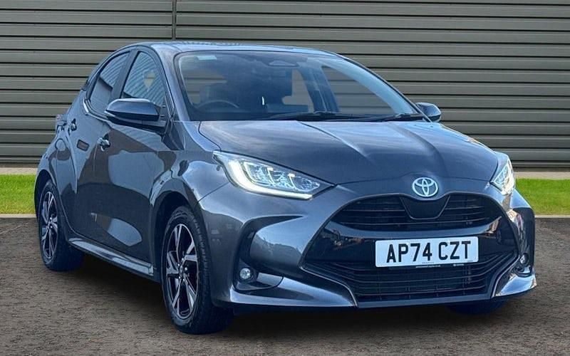 Used Toyota Yaris Hybrid Design 116 HP (85 kW) 2026 Hatchback