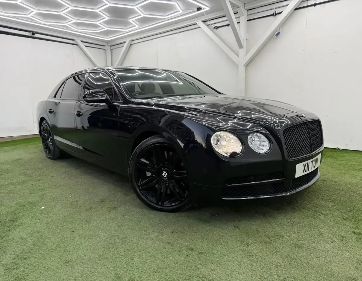 Used Bentley Flying Spur 507 HP (372 kW) 2015 Black Sedan