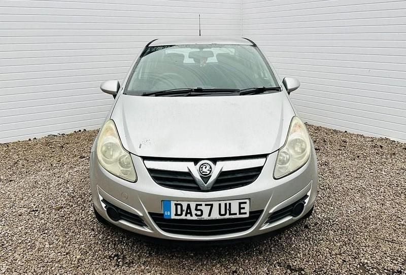 Used Vauxhall Corsa 59 HP (43 kW) 2007 Silver Hatchback