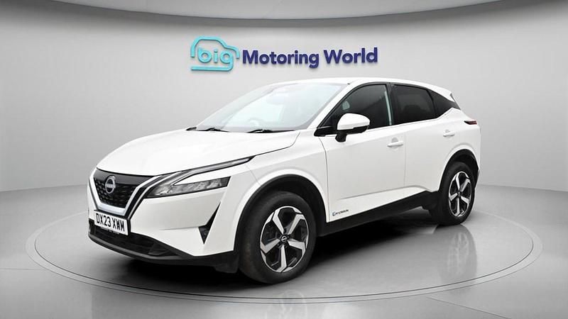 Used Nissan Qashqai N-Connecta 190 HP (139 kW) 2023 White SUV