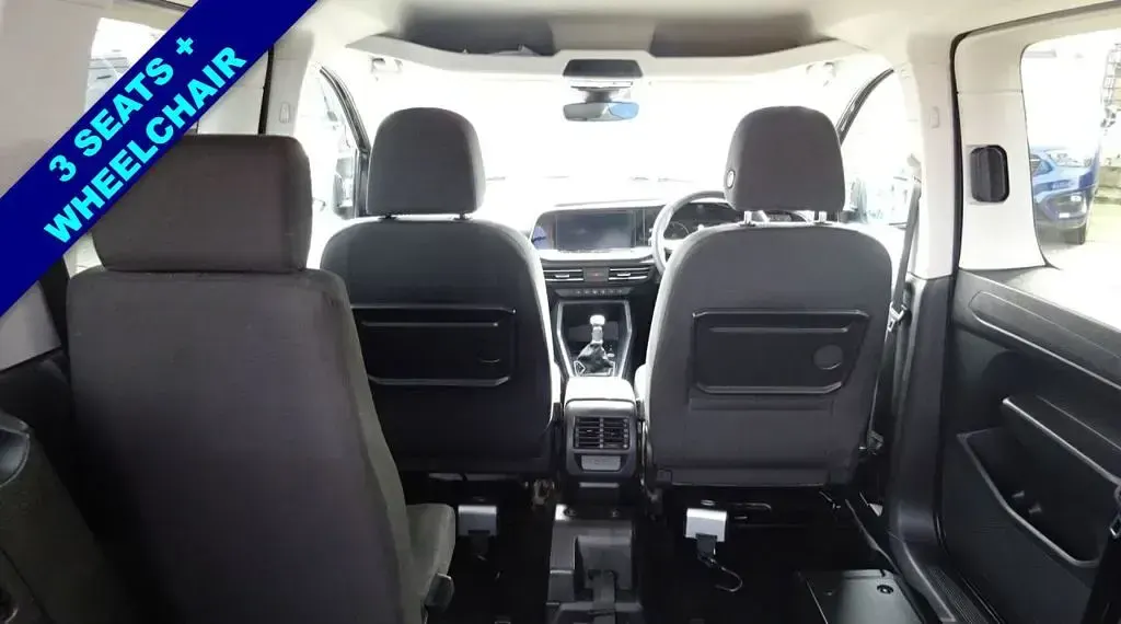 Used Ford Tourneo Connect Titanium 122 HP (89 kW) 2023 Blue MPV