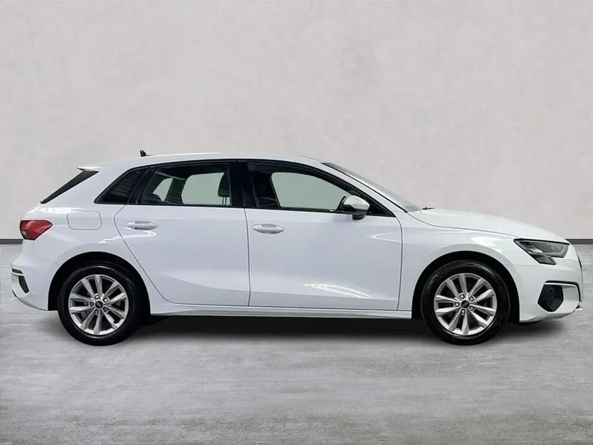 Used Audi A3 Sportback Premium 110 HP (80 kW) 2023 White Hatchback