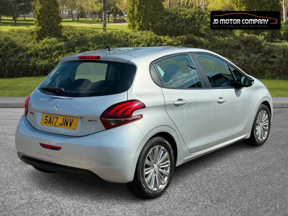 Used Peugeot 208 Active 2017 Silver Hatchback