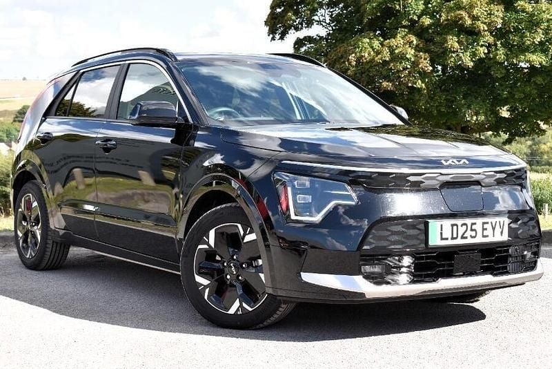 Black Used 2025 Kia e-Niro 4 SUV | £26,877 (A bit pricey) - Image 1/3