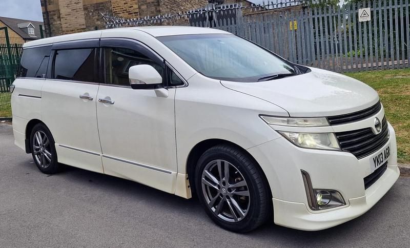 Used Nissan Elgrand 2013 White MPV