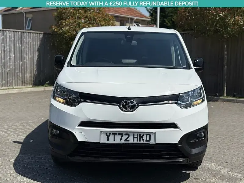Used Toyota Proace 2022 White MPV