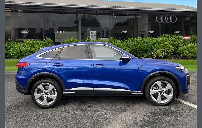 New Audi Q5 Sportback S-Line 200 HP (147 kW) 2025 Blue SUV
