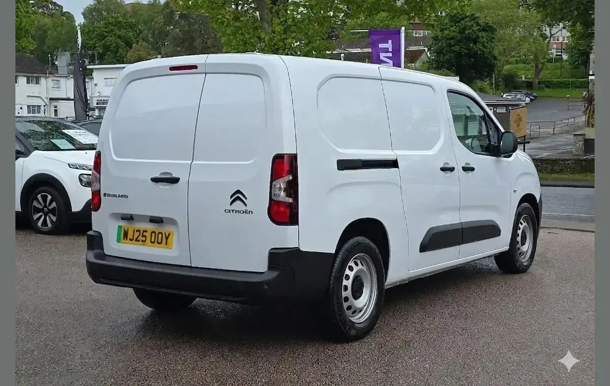 Used Citroën e-Berlingo 98 kW (134 HP) 2025 White MPV