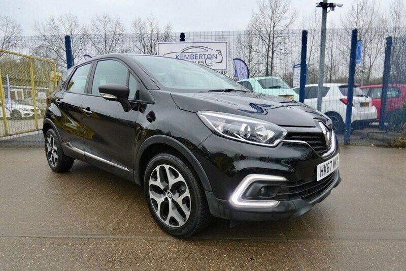 Black Used 2018 Renault Captur Dynamique SUV | £7,995 (Fair price) - Image 1/4